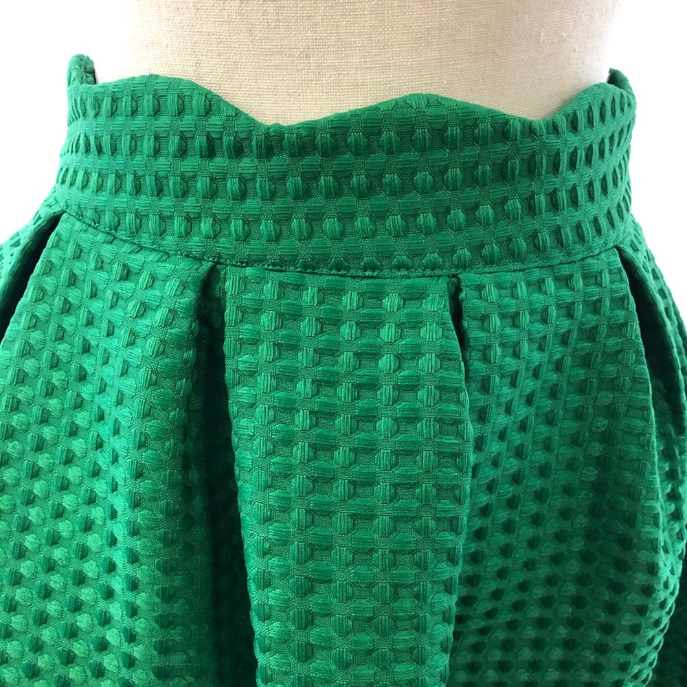 Gumuxi emerald green skirt below knee SZ M